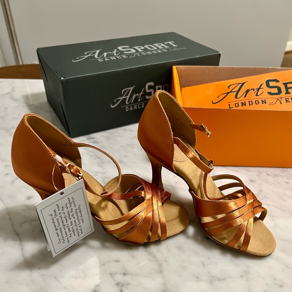 Ray Rose Light Tan Latin Dance Shoes US womens size 5-5.5